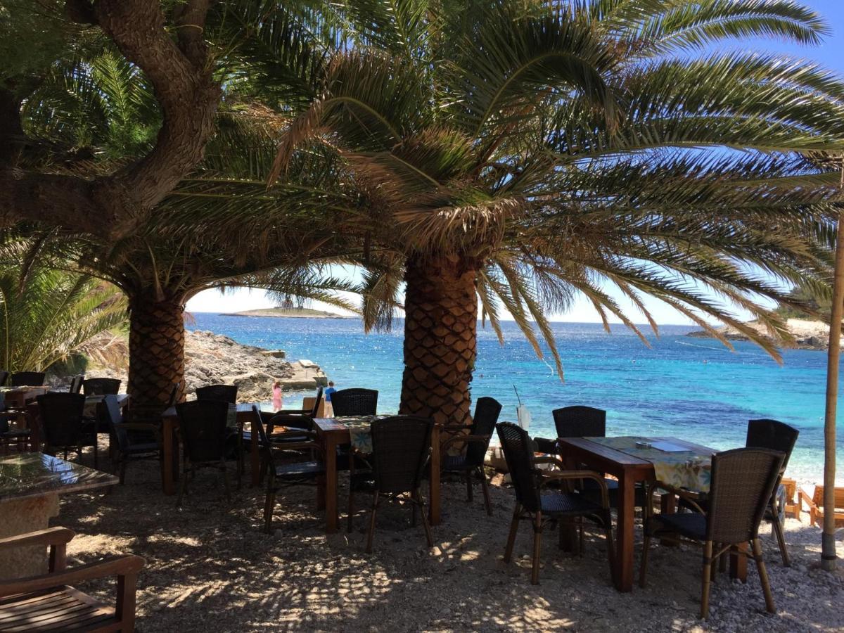 Rooms By The Sea Hvar - 8785 Hvar Town Bagian luar foto
